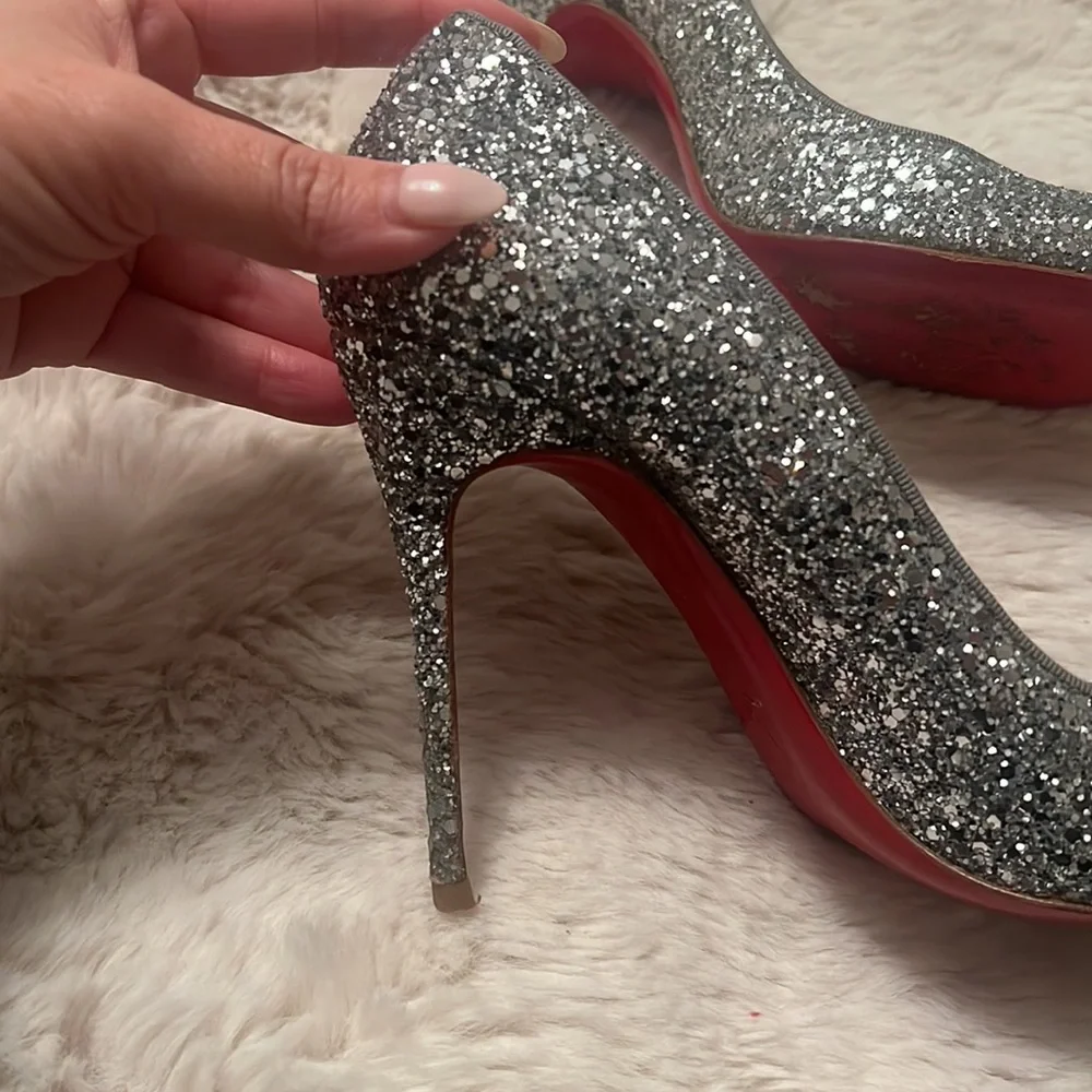 One of a kind Christian louboutin shoes! - Picture 5 of 6